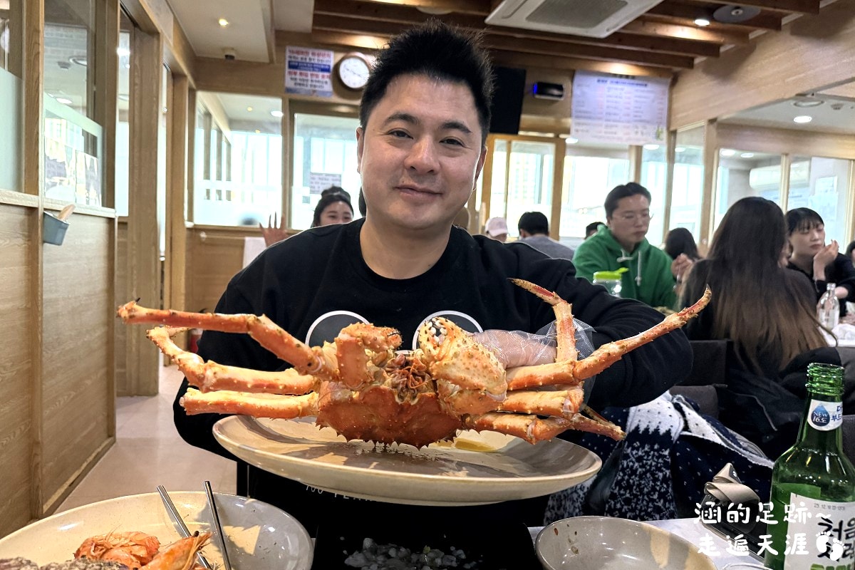 [韓國首爾] 鷺梁津水產市場 ~ 大吃活帝王蟹、松葉蟹、活章魚，一樓買海鮮，二樓代客料理，超鮮甜帝王蟹，首爾吃活海鮮的好地方