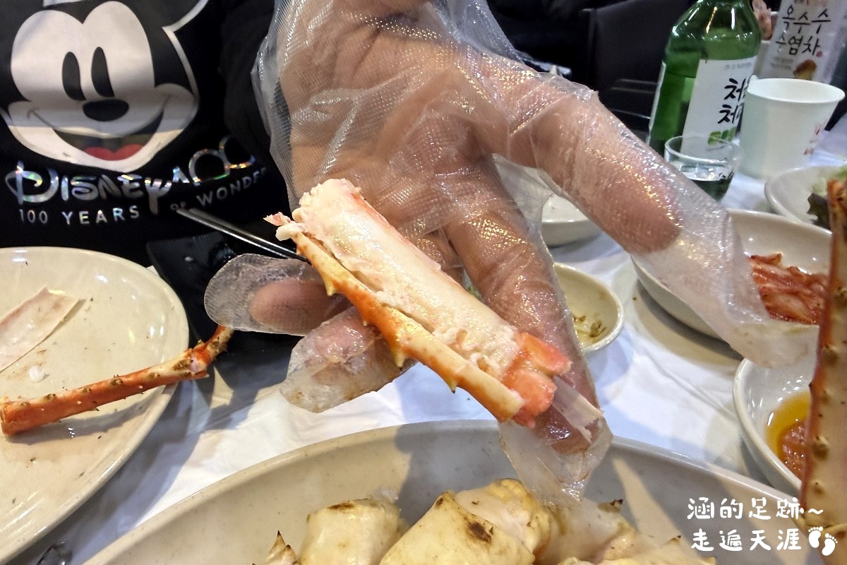 [韓國首爾] 鷺梁津水產市場 ~ 大吃活帝王蟹、松葉蟹、活章魚，一樓買海鮮，二樓代客料理，超鮮甜帝王蟹，首爾吃活海鮮的好地方