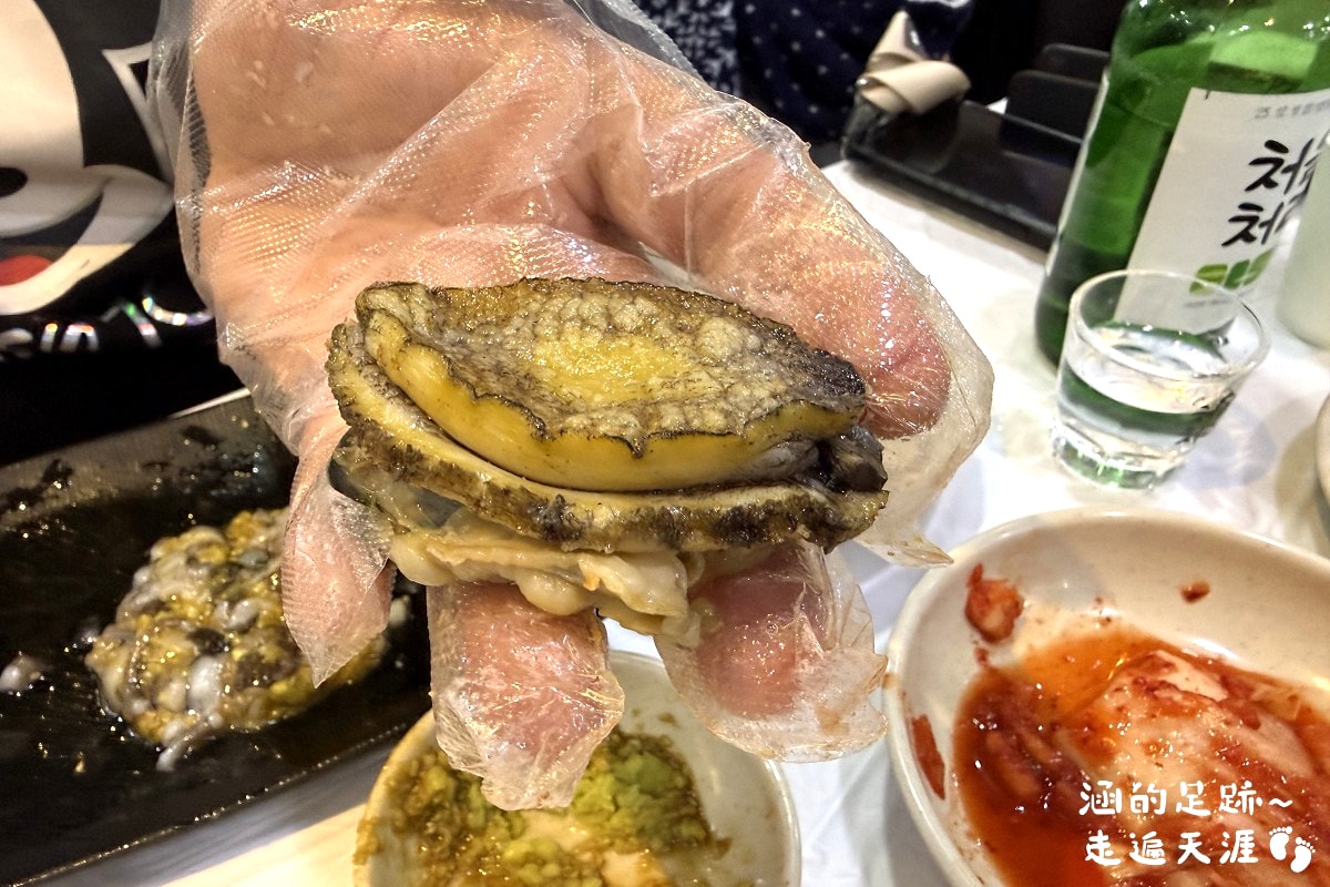 [韓國首爾] 鷺梁津水產市場 ~ 大吃活帝王蟹、松葉蟹、活章魚，一樓買海鮮，二樓代客料理，超鮮甜帝王蟹，首爾吃活海鮮的好地方