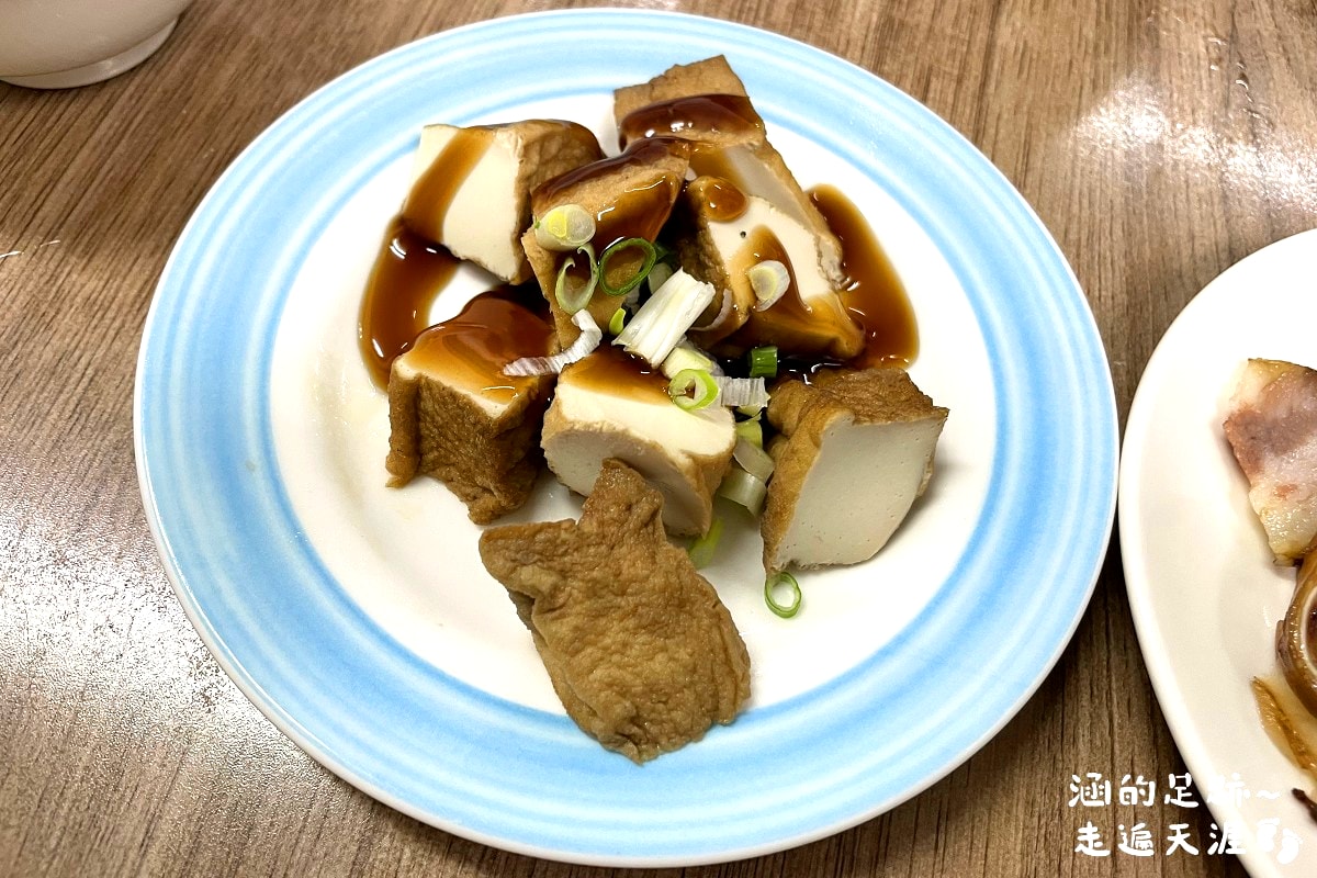 [北投美食] 一心餃子牛肉麵專賣店 ~手工擀的餃子皮，好吃的蒸餃、水餃，現點現煮酸辣湯，北投在地老店
