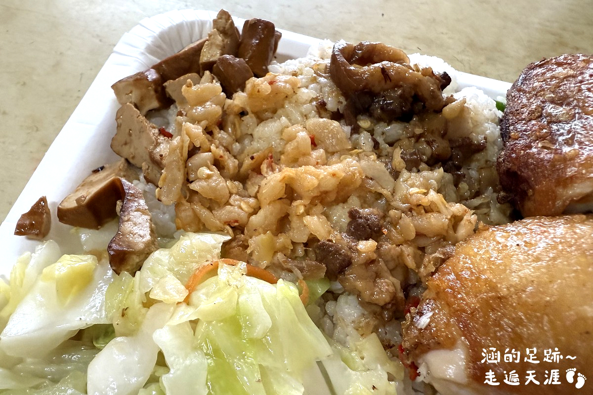 [北投美食] 今味雞腿飯 ~ 必點雞腿酸菜飯，現炸雞腿酥脆多汁，北投在地人喜歡吃的便當店