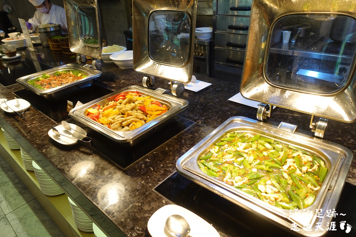 [宜蘭羅東飯店推薦] 村却國際溫泉酒店 ~ 宜蘭最高飯店，視野極佳，房間景觀雙湯，高空酒吧、游泳池、兒童遊戲區設施豐富，早午餐供應至12:30