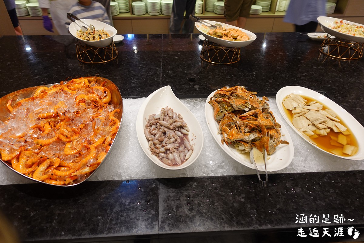 [宜蘭羅東飯店推薦] 村却國際溫泉酒店 ~ 宜蘭最高飯店，視野極佳，房間景觀雙湯，高空酒吧、游泳池、兒童遊戲區設施豐富，早午餐供應至12:30