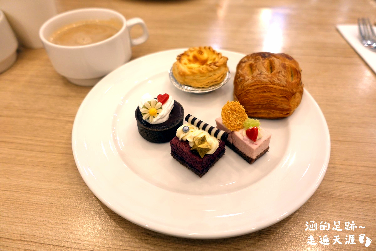 [宜蘭羅東飯店推薦] 村却國際溫泉酒店 ~ 宜蘭最高飯店，視野極佳，房間景觀雙湯，高空酒吧、游泳池、兒童遊戲區設施豐富，早午餐供應至12:30