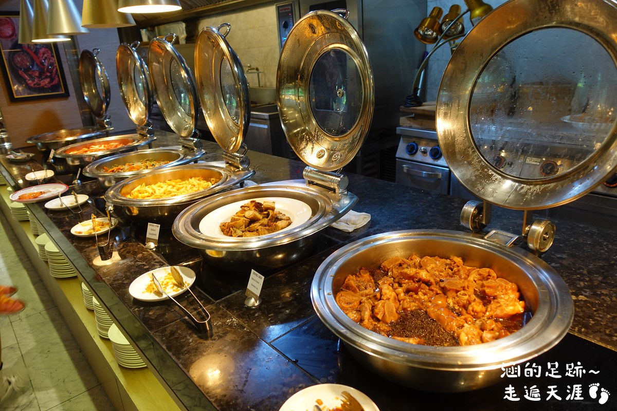 [宜蘭羅東飯店推薦] 村却國際溫泉酒店 ~ 宜蘭最高飯店，視野極佳，房間景觀雙湯，高空酒吧、游泳池、兒童遊戲區設施豐富，早午餐供應至12:30
