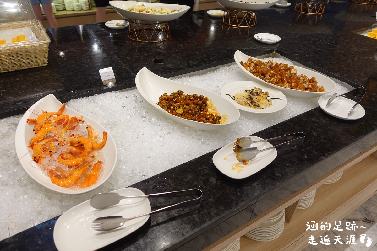 [宜蘭羅東飯店推薦] 村却國際溫泉酒店 ~ 宜蘭最高飯店，視野極佳，房間景觀雙湯，高空酒吧、游泳池、兒童遊戲區設施豐富，早午餐供應至12:30