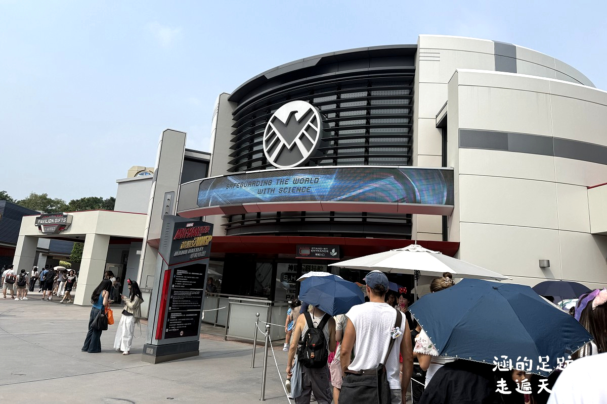 [香港] 香港迪士尼樂園 ~ 園區必玩設施、遊行、精彩迪士尼星夢光影之旅、餐廳、住宿，香港迪士尼攻略