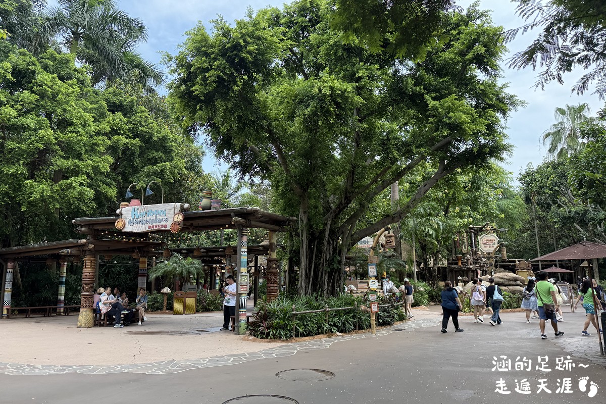 [香港] 香港迪士尼樂園 ~ 園區必玩設施、遊行、精彩迪士尼星夢光影之旅、餐廳、住宿，香港迪士尼攻略