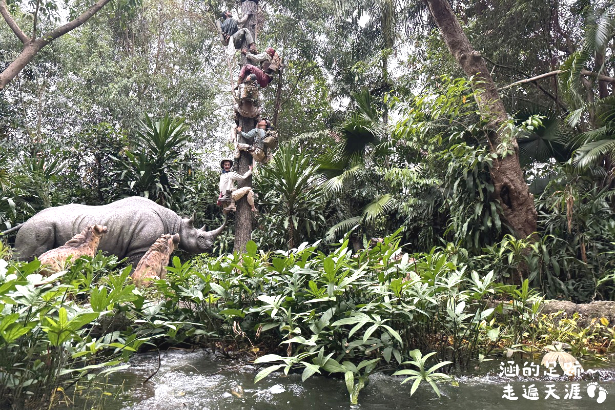 [香港] 香港迪士尼樂園 ~ 園區必玩設施、遊行、精彩迪士尼星夢光影之旅、餐廳、住宿，香港迪士尼攻略