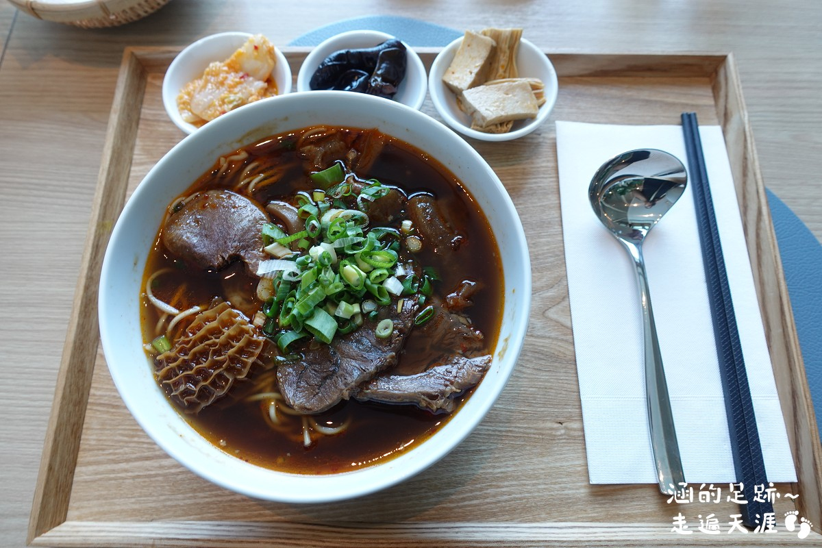 [宜蘭飯店推薦] 凱渡廣場酒店 ~ 陸上郵輪，活動設施多，海水游泳池、漂漂河、海景溫泉、超大遊戲區，房內欣賞絕美龜山島日出，宜蘭親子渡假飯店推薦
