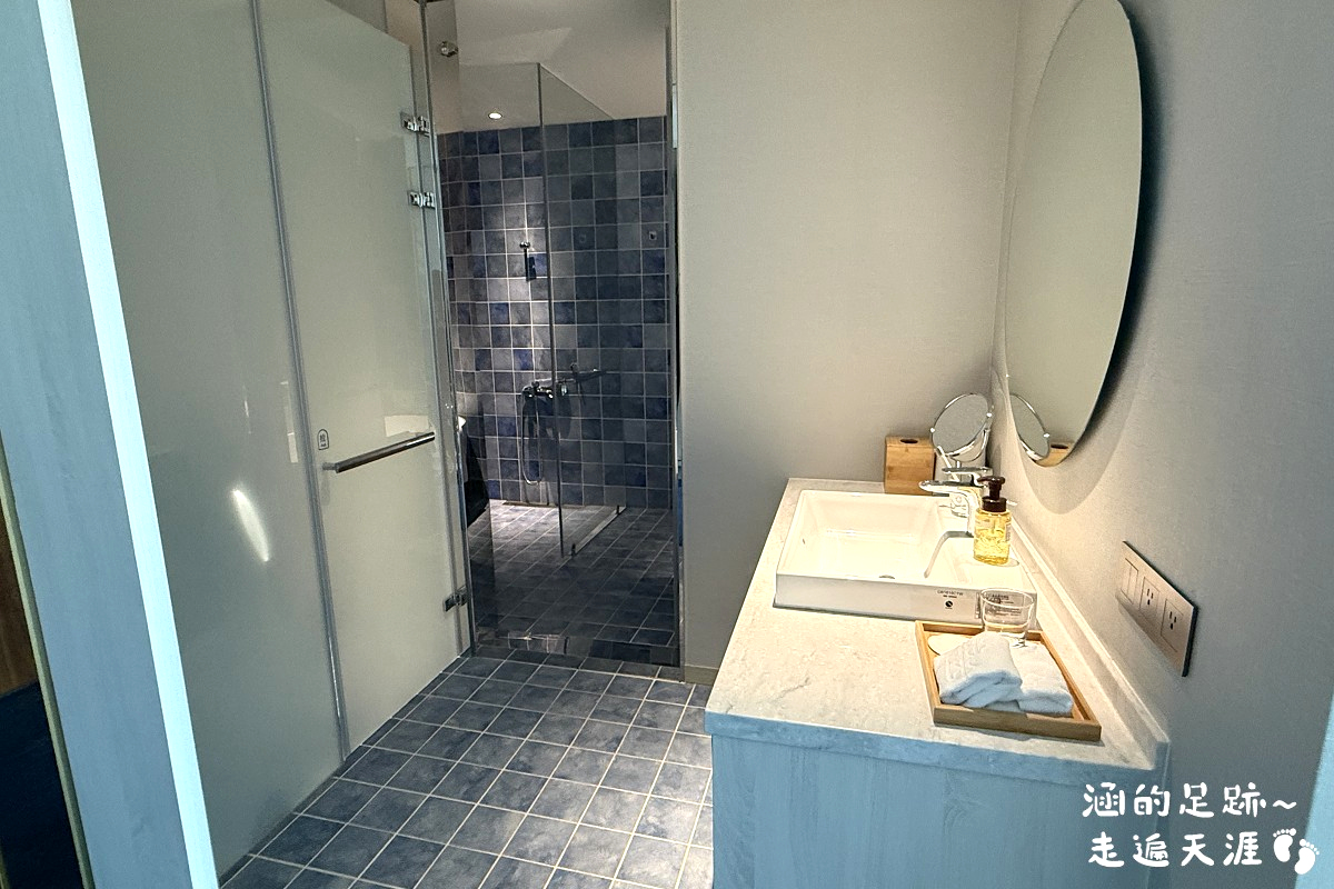 [宜蘭飯店推薦] 凱渡廣場酒店 ~ 陸上郵輪，活動設施多，海水游泳池、漂漂河、海景溫泉、超大遊戲區，房內欣賞絕美龜山島日出，宜蘭親子渡假飯店推薦